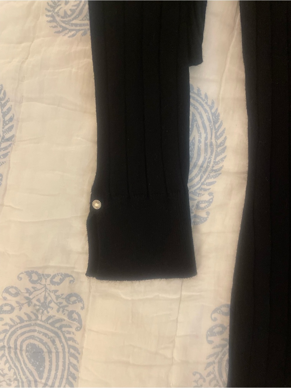 NWT White House Black Market Black Ribbed Boatneck Top - Picture 3 of 4